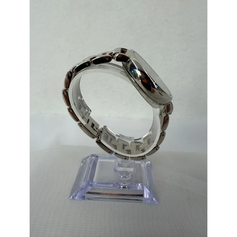 Disney Mickey Minnie Mouse Kissing Watch Silver Tone Link Bracelet Working